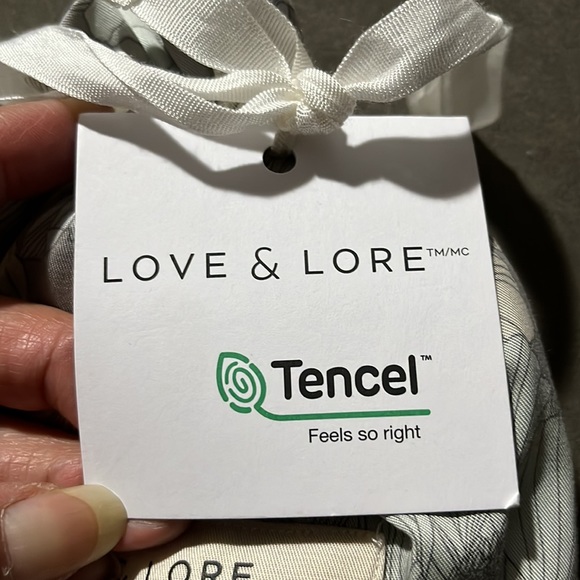 love & lore XL tailored pyjama set 2 pieces button down collar long sleeve NWT - Picture 3 of 7